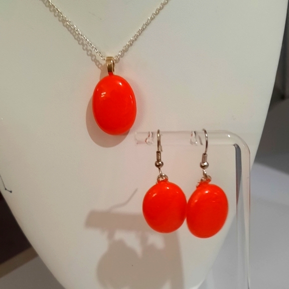 Orange Stained Glass Necklace & Earrings set - Picture 2 of 4